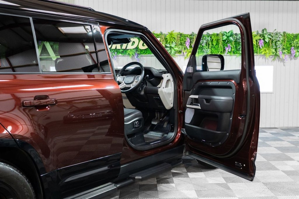 Used Land Rover Defender 2022 for sale - 77451735: Photo 12