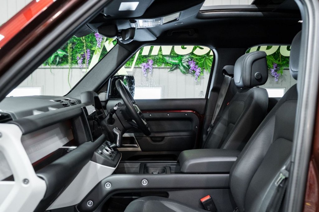 Used Land Rover Defender 2022 for sale - 77451735: Photo 5