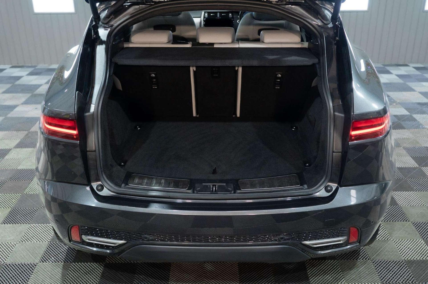 Used Jaguar E-Pace 2020 for sale - 77460294: Photo 56