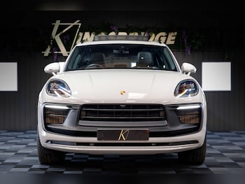 Used Porsche Macan 2023 for sale - 79481522: Photo