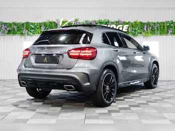 Used Mercedes-Benz GLA 2020 for sale - 76092910: Photo
