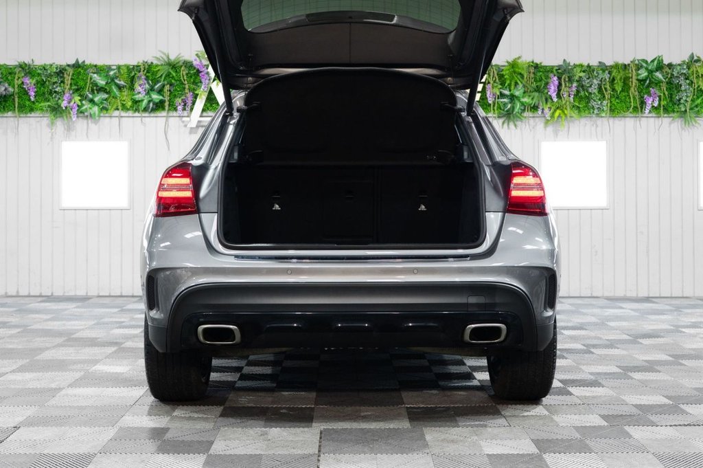 Used Mercedes-Benz GLA 2020 for sale - 76092910: Photo 9