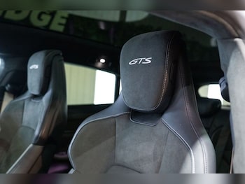 Used Porsche Taycan 2023 for sale - 75653786: Photo