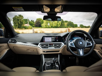 Used BMW 3 Series 2020 for sale - 79315248: Photo