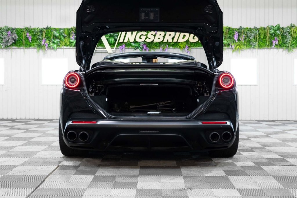 Used Ferrari Portofino 2020 for sale - 76210265: Photo 9