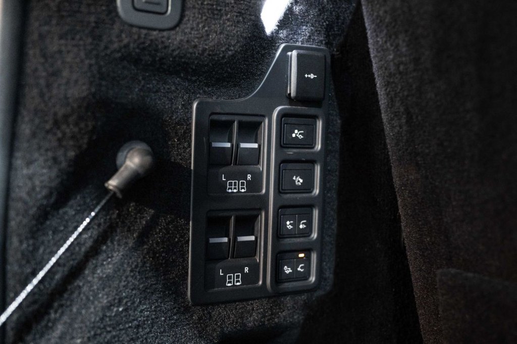 Used Land Rover Discovery 2023 for sale - 76797984: Photo 34