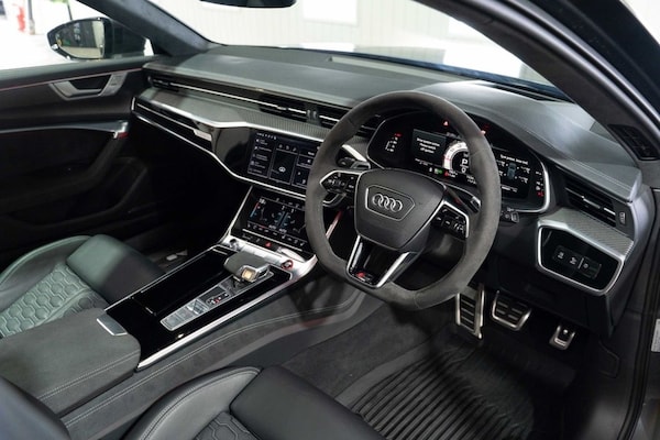 Used Audi RS6 2025 for sale - 76315760: Photo 10