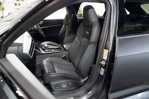 Used Audi RS6 2025 for sale - 76315760: Photo 30