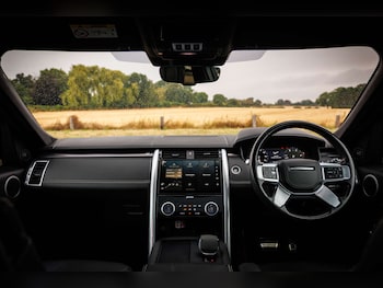 Used Land Rover Discovery 2023 for sale - 79517105: Photo