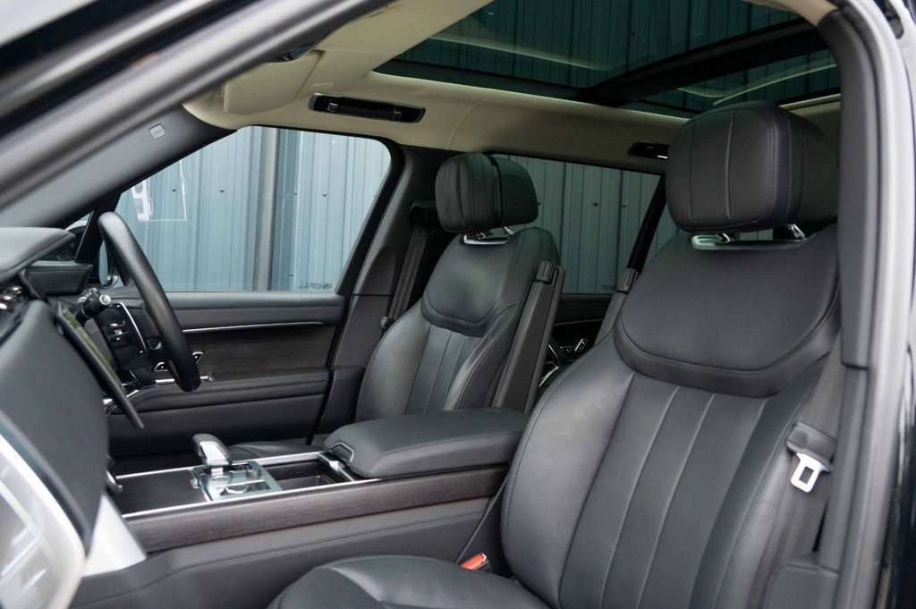 Used Land Rover Range Rover 2023 for sale - 76868176: Photo 2