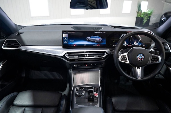 Used BMW 3 Series 2024 for sale - 76303832: Photo 24