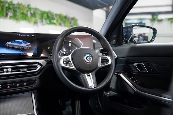 Used BMW 3 Series 2024 for sale - 76303832: Photo 2