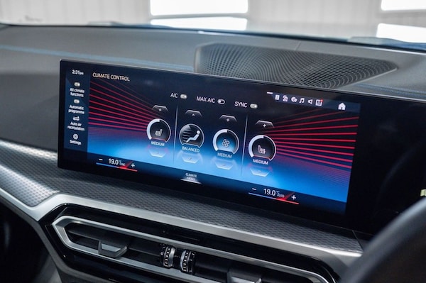 Used BMW 3 Series 2024 for sale - 76303832: Photo 37