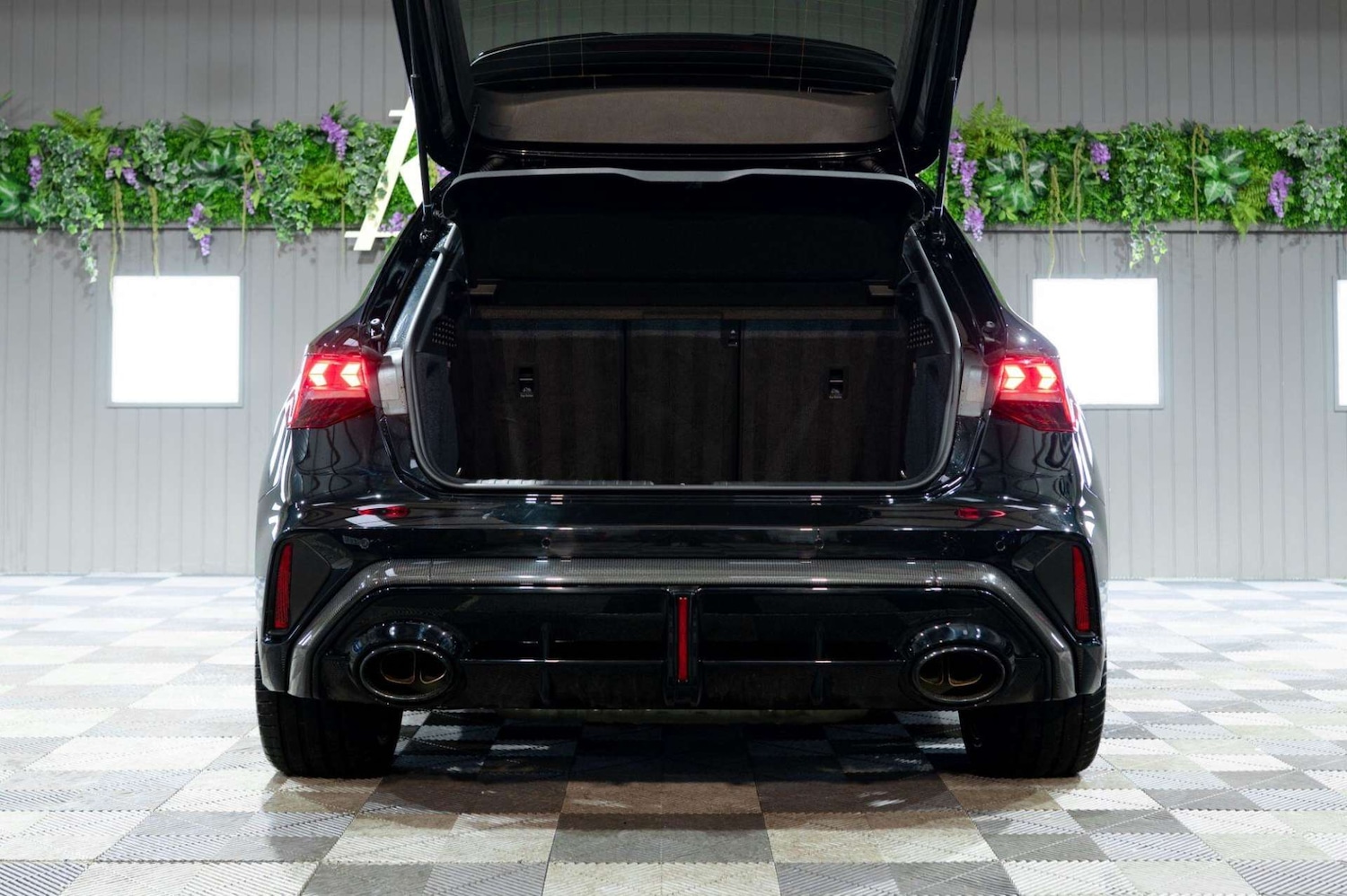 Used Audi RS3 2025 for sale - 77460252: Photo 9