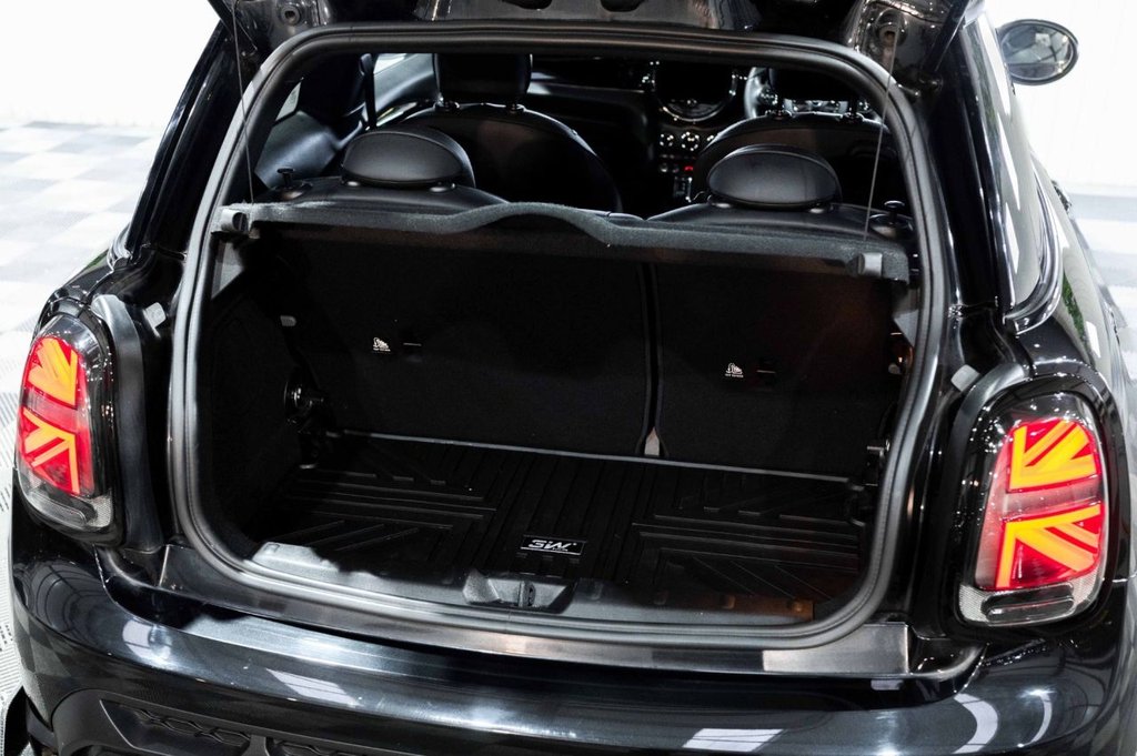 Used MINI Hatch 2023 for sale - 76510182: Photo 8