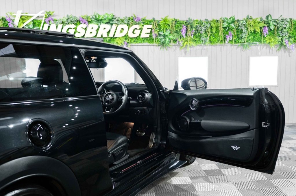 Used MINI Hatch 2023 for sale - 76510182: Photo 9