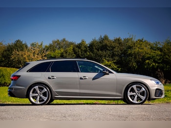 Used Audi S4 Avant 2024 for sale - 78353609: Photo