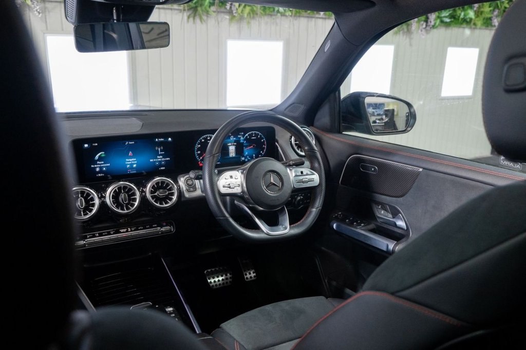 Used Mercedes-Benz GLB 2022 for sale - 76081151: Photo 2