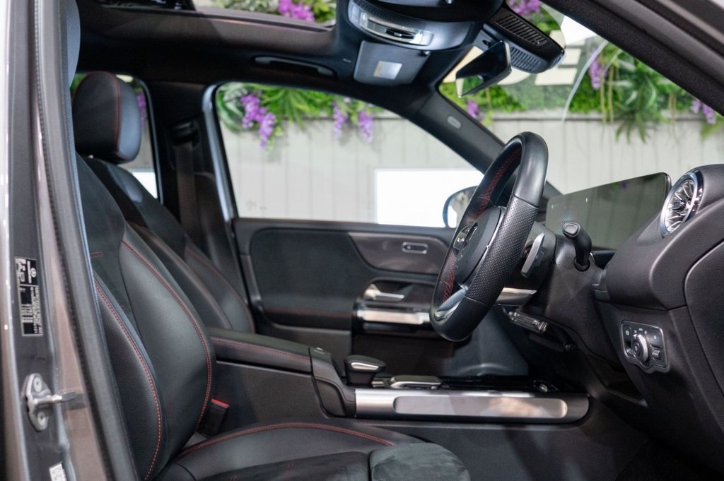 Used Mercedes-Benz GLB 2022 for sale - 76081151: Photo 32