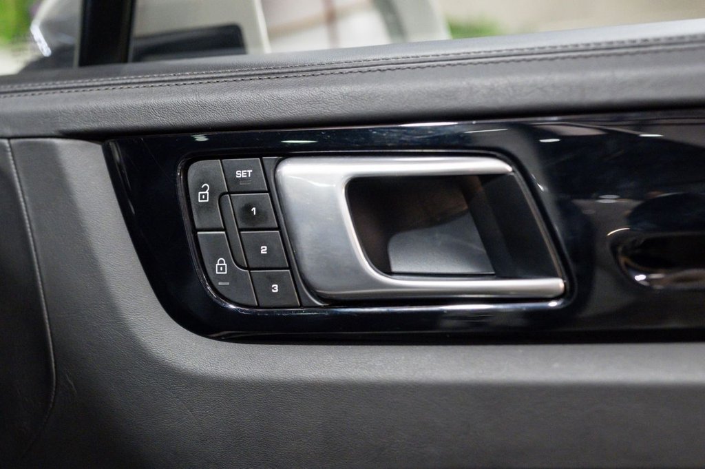 Used Porsche Cayenne 2023 for sale - 77451409: Photo 11