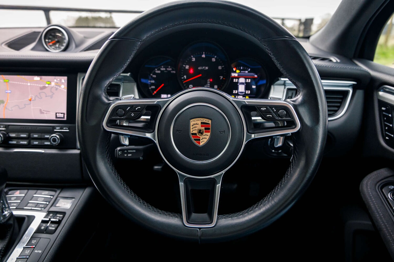 Used Porsche Macan 2016 for sale - 77836385: Photo 30