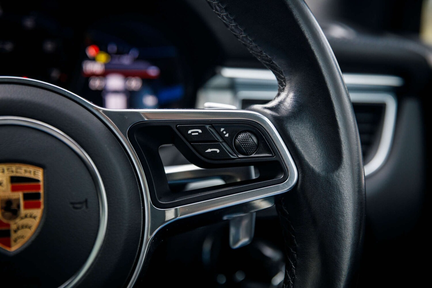 Used Porsche Macan 2016 for sale - 77836385: Photo 32