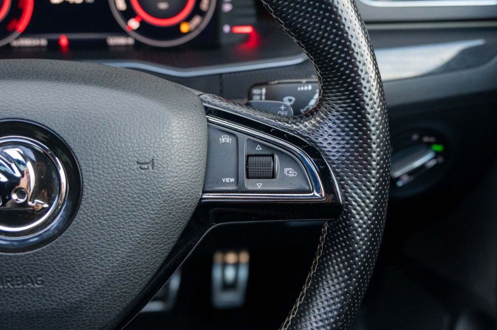 Used Skoda Superb 2019 for sale - 76569828: Photo 42