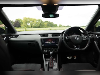 Used Skoda Octavia 2020 for sale - 78840042: Photo
