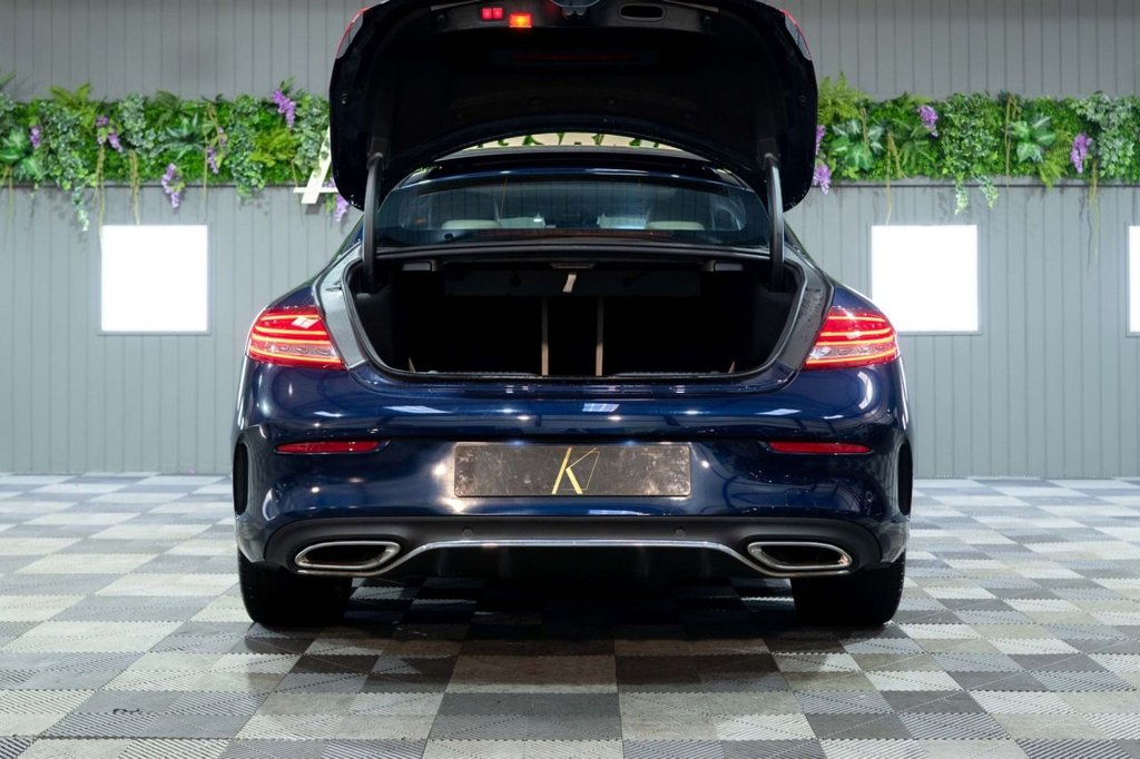 Used Mercedes-Benz C Class 2019 for sale - 76999193: Photo 8