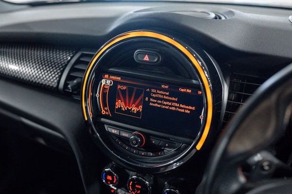 Used MINI Hatch 2018 for sale - 76279790: Photo 29