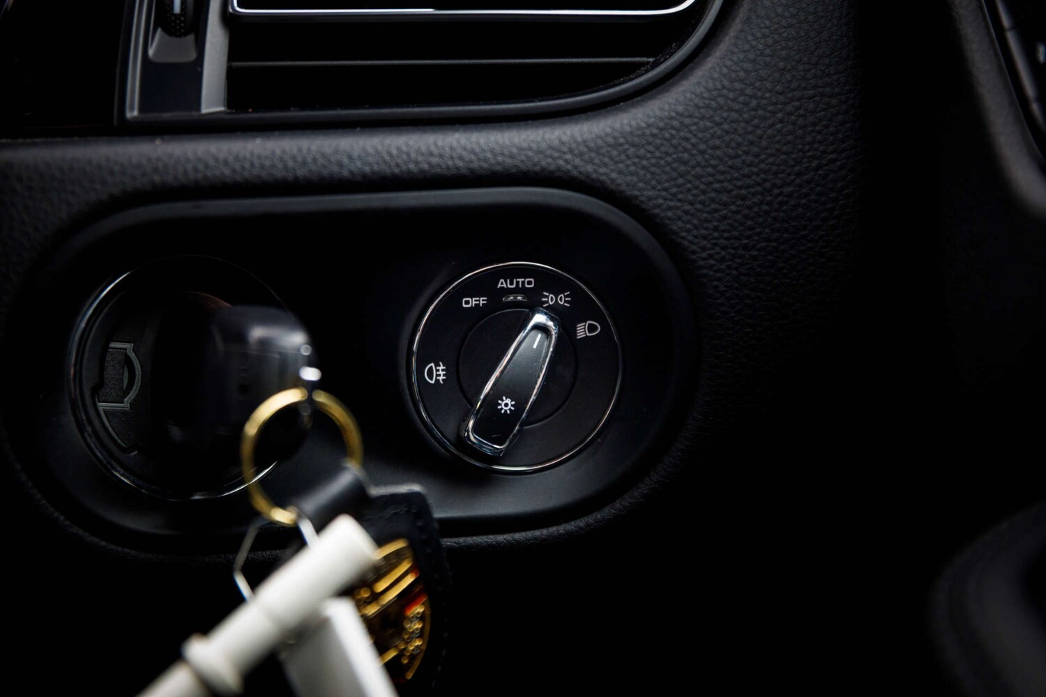 Used Porsche Macan 2019 for sale - 77988282: Photo 36