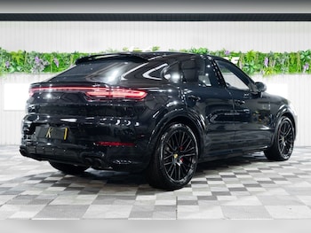 Used Porsche Cayenne 2022 for sale - 75947308: Photo