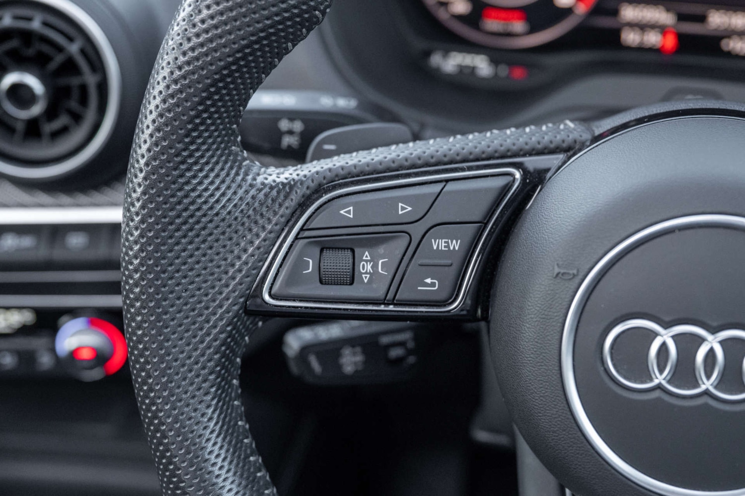 Used Audi SQ2 2020 for sale - 78080699: Photo 41