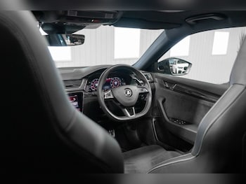 Used Skoda Superb 2019 for sale - 75596689: Photo