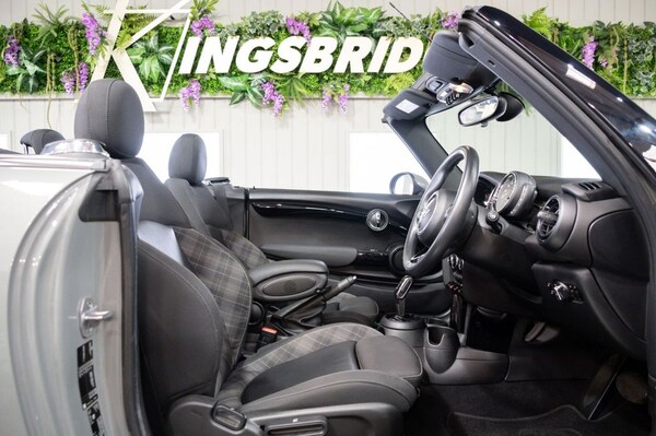 Used MINI Convertible 2019 for sale - 75206513: Photo 30