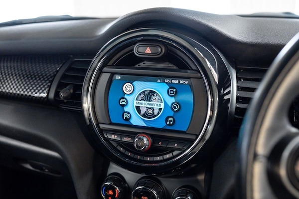 Used MINI Convertible 2019 for sale - 75206513: Photo 38