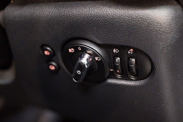 Used MINI Convertible 2019 for sale - 75206513: Photo 39