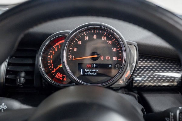 Used MINI Convertible 2019 for sale - 75206513: Photo 41