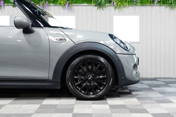 Used MINI Convertible 2019 for sale - 75206513: Photo 9