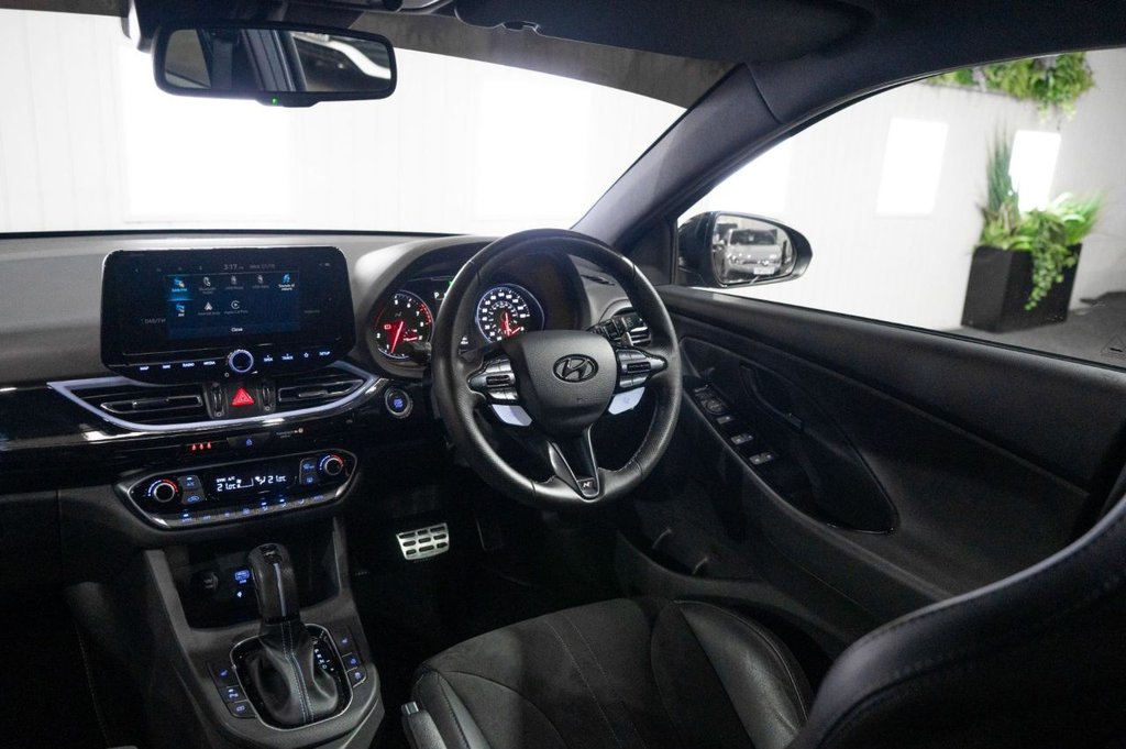 Used Hyundai i30 2023 for sale - 76132312: Photo 2