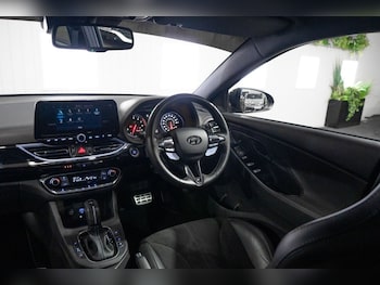 Used Hyundai i30 2023 for sale - 76132312: Photo 2