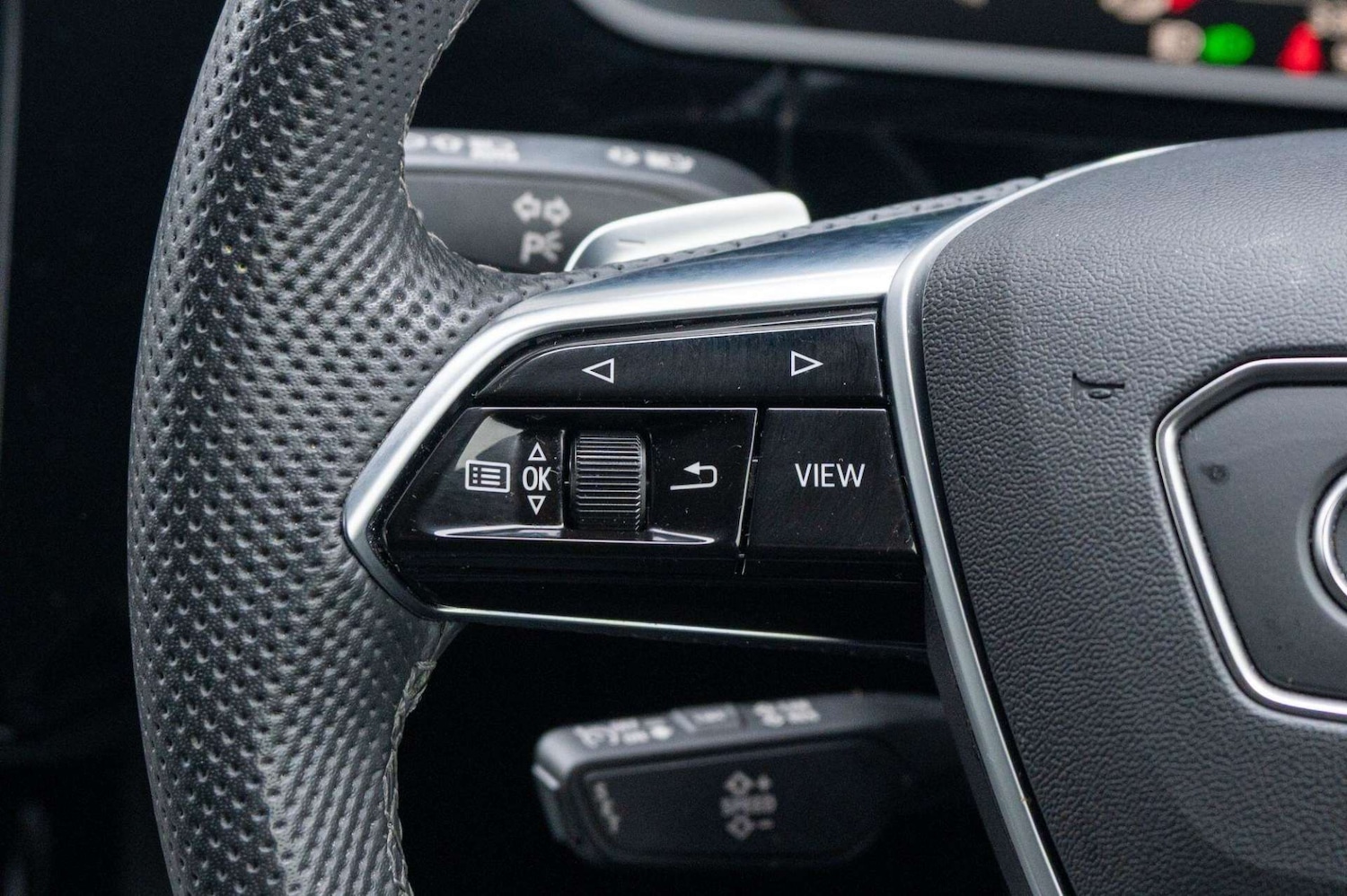 Used Audi Q8 2023 for sale - 77460260: Photo 27