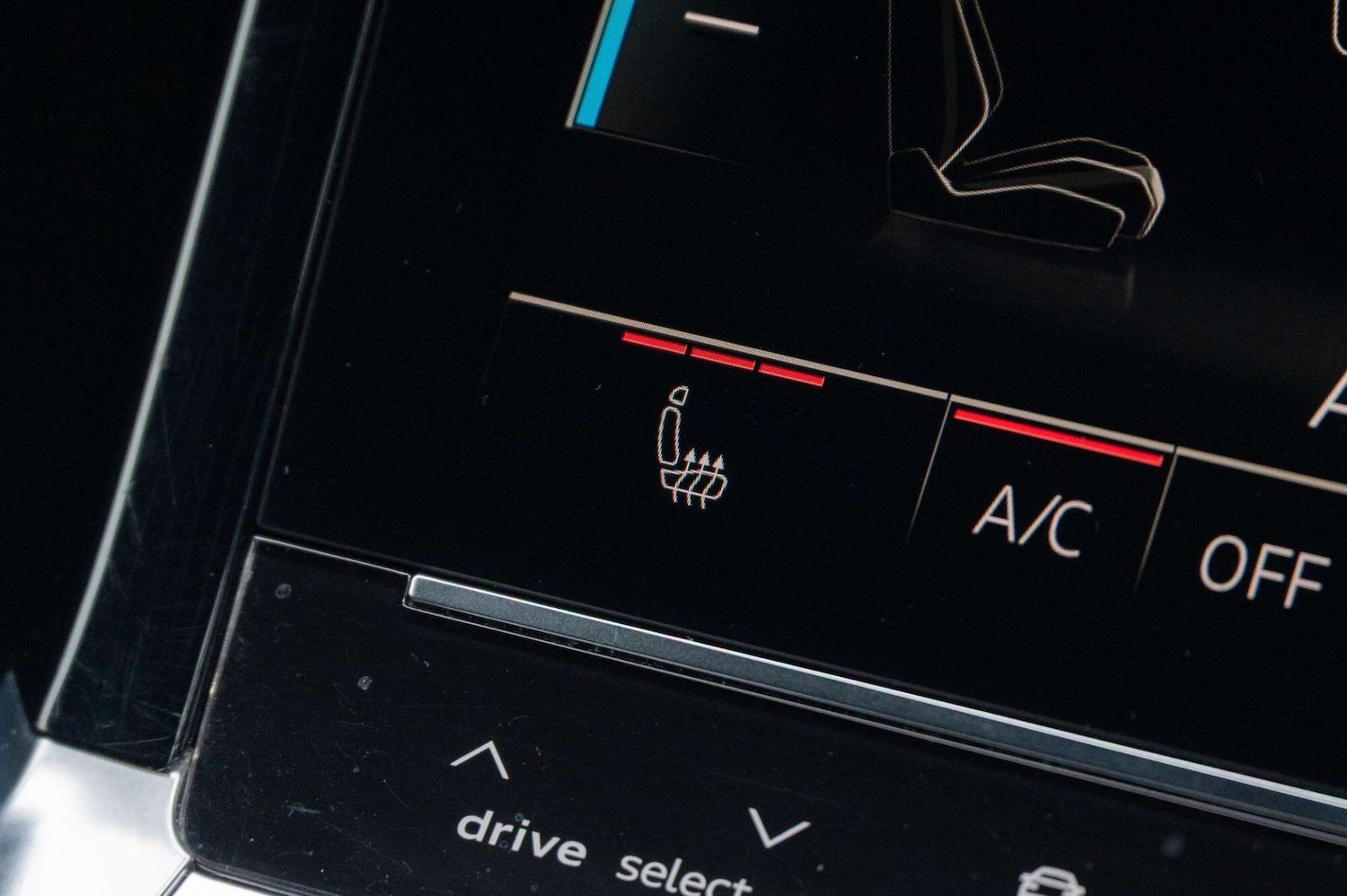 Used Audi Q8 2023 for sale - 77460260: Photo 32