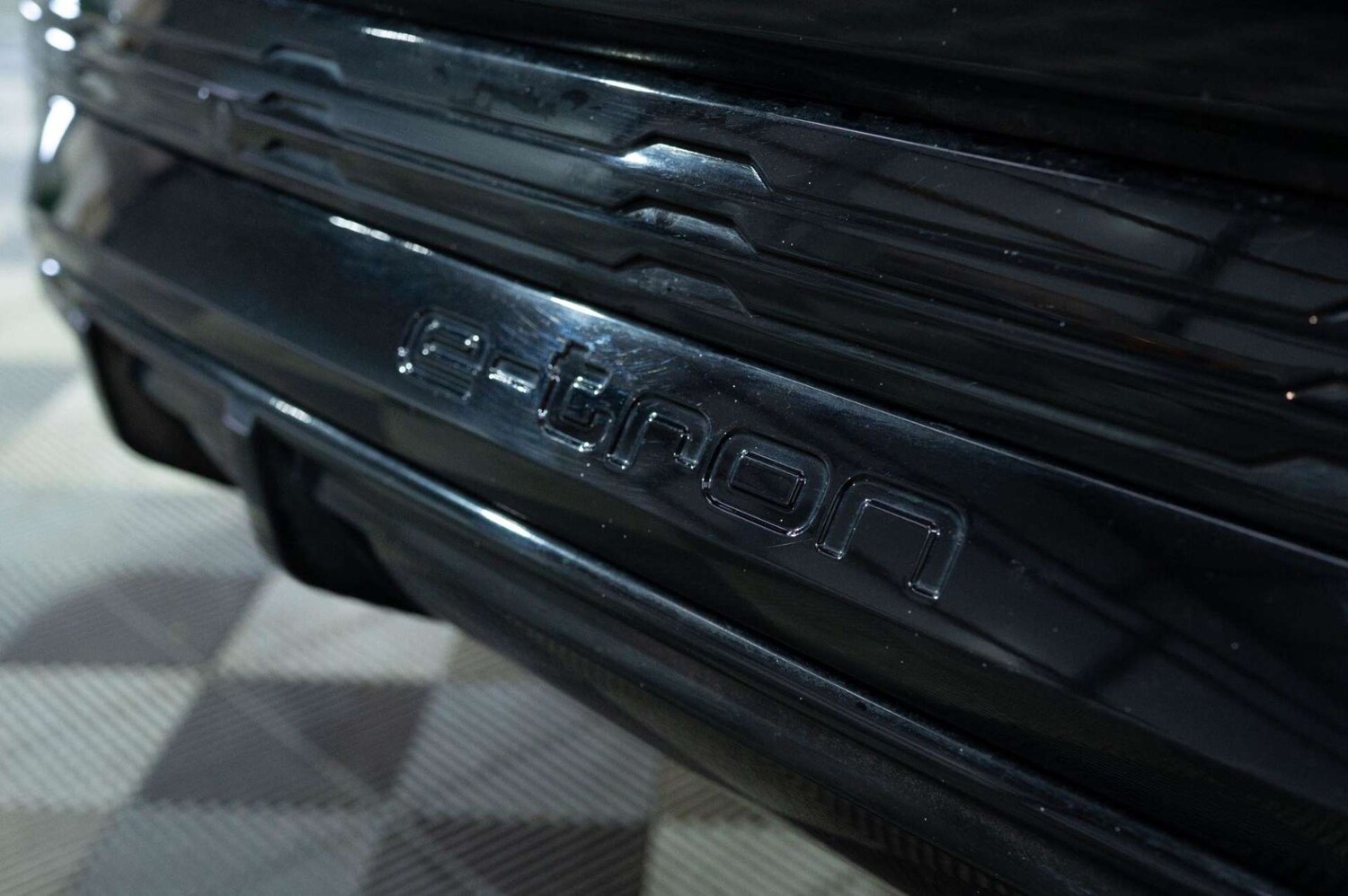 Used Audi Q8 2023 for sale - 77460260: Photo 54