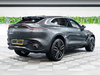 Used Aston Martin DBX 2022 for sale - 75979838: Photo