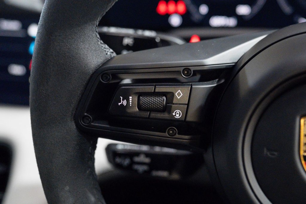 Used Porsche Taycan 2024 for sale - 77451480: Photo 33