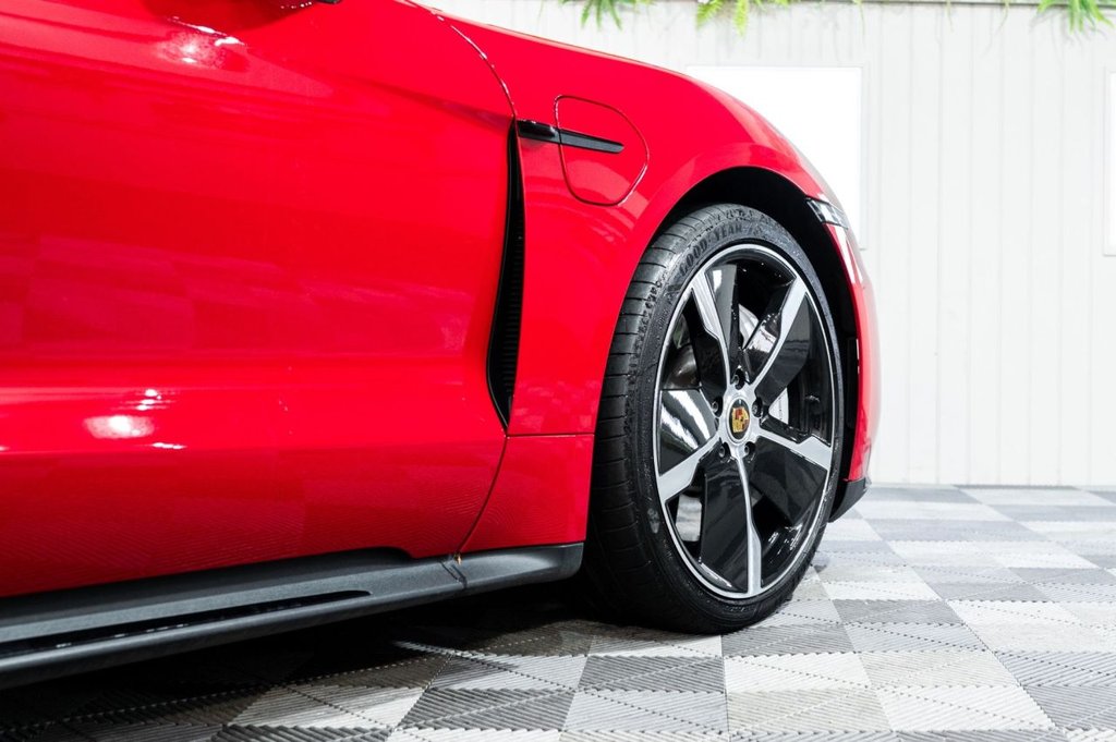 Used Porsche Taycan 2024 for sale - 77451480: Photo 37