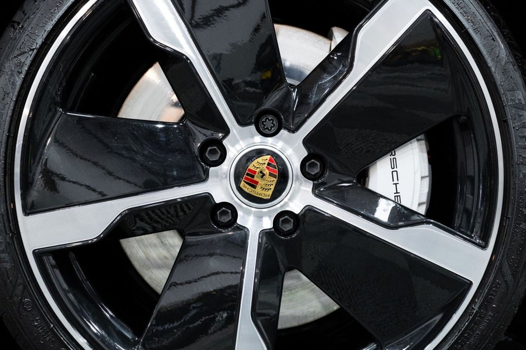 Used Porsche Taycan 2024 for sale - 77451480: Photo 44