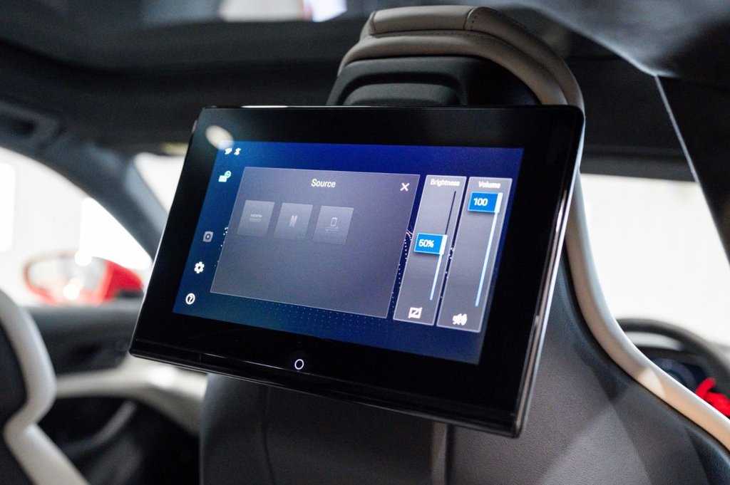 Used Porsche Taycan 2024 for sale - 75877139: Photo 11