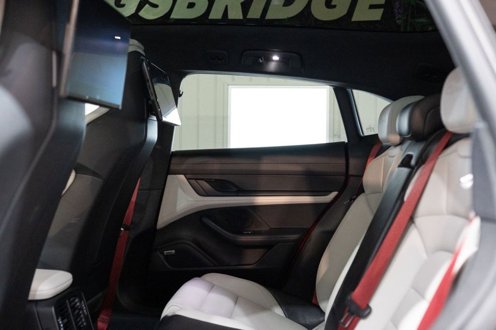 Used Porsche Taycan 2024 for sale - 75877139: Photo 13